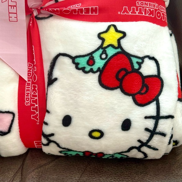 Hello Kitty Wreath & Christmas Tree Dress 60” x 90” Twin Plush Christmas Blanket - Picture 3 of 7